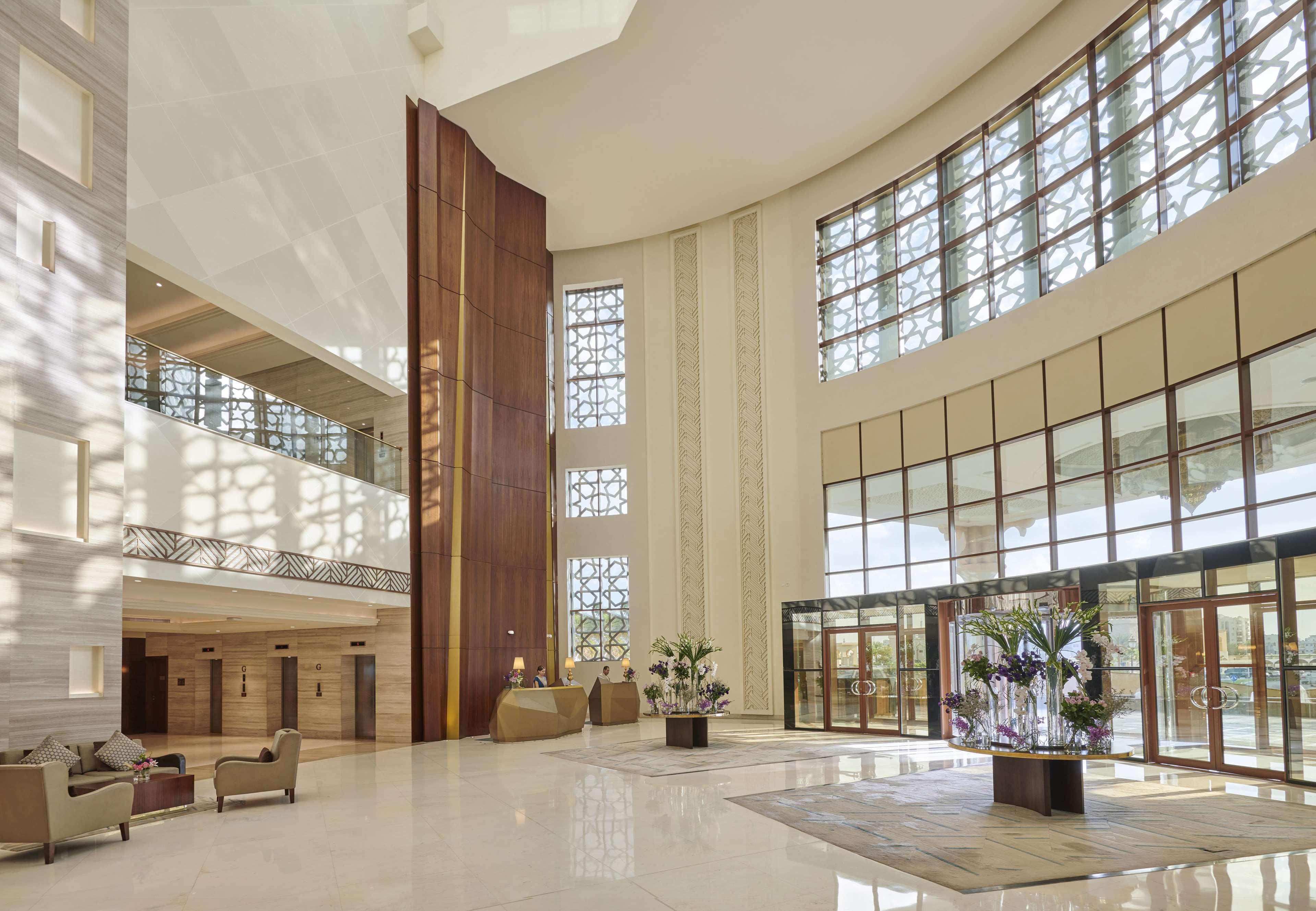 Fairmont Ajman Hotel Ngoại thất bức ảnh Lobby