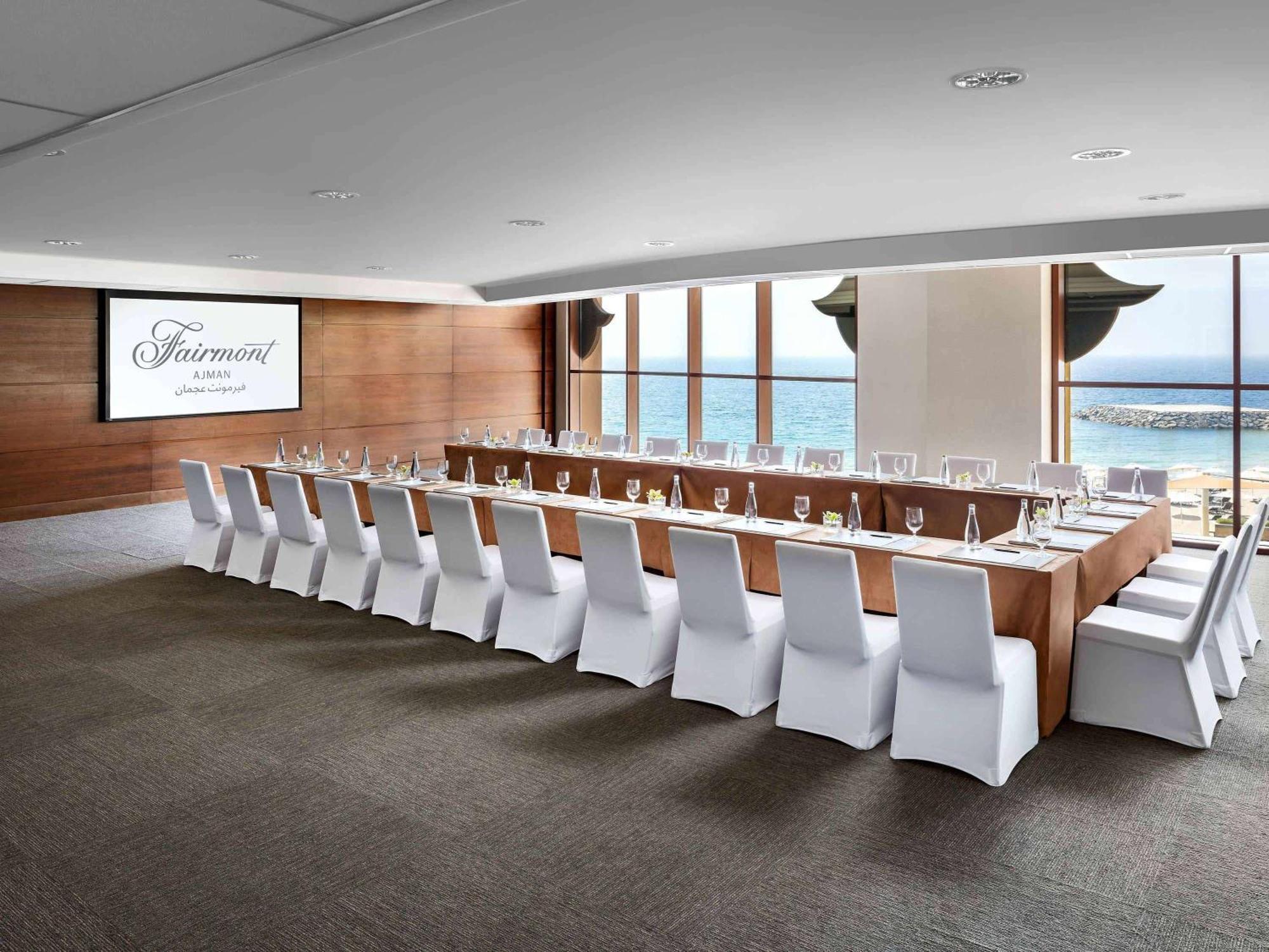 Fairmont Ajman Hotel Ngoại thất bức ảnh Meeting room