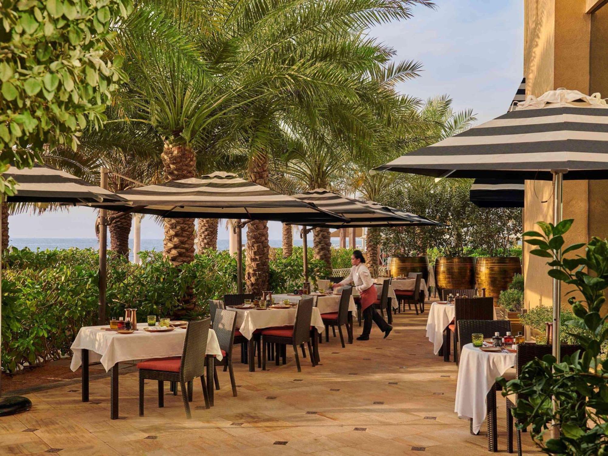 Fairmont Ajman Hotel Ngoại thất bức ảnh The Beach