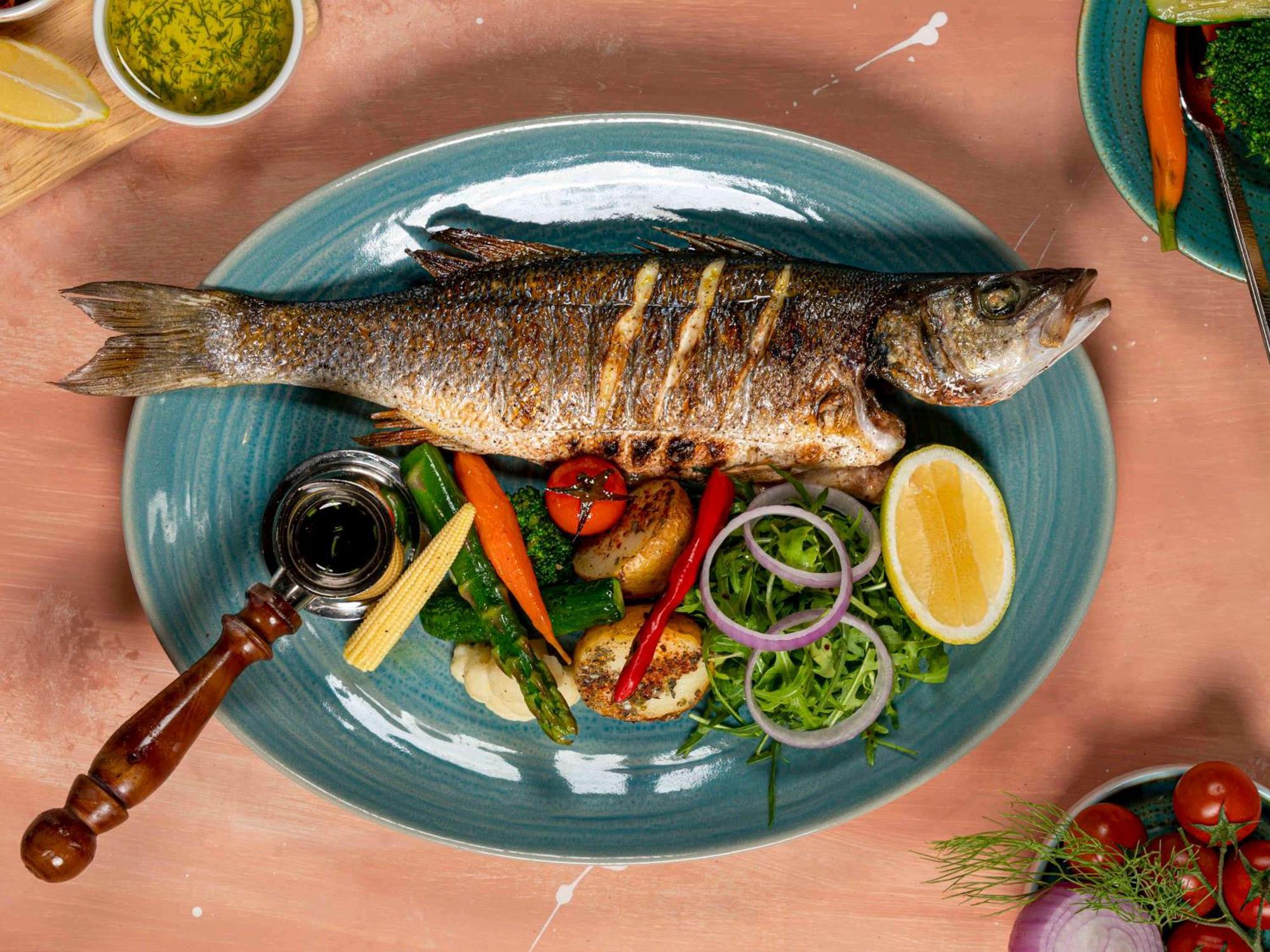 Fairmont Ajman Hotel Ngoại thất bức ảnh A prepared sea bass