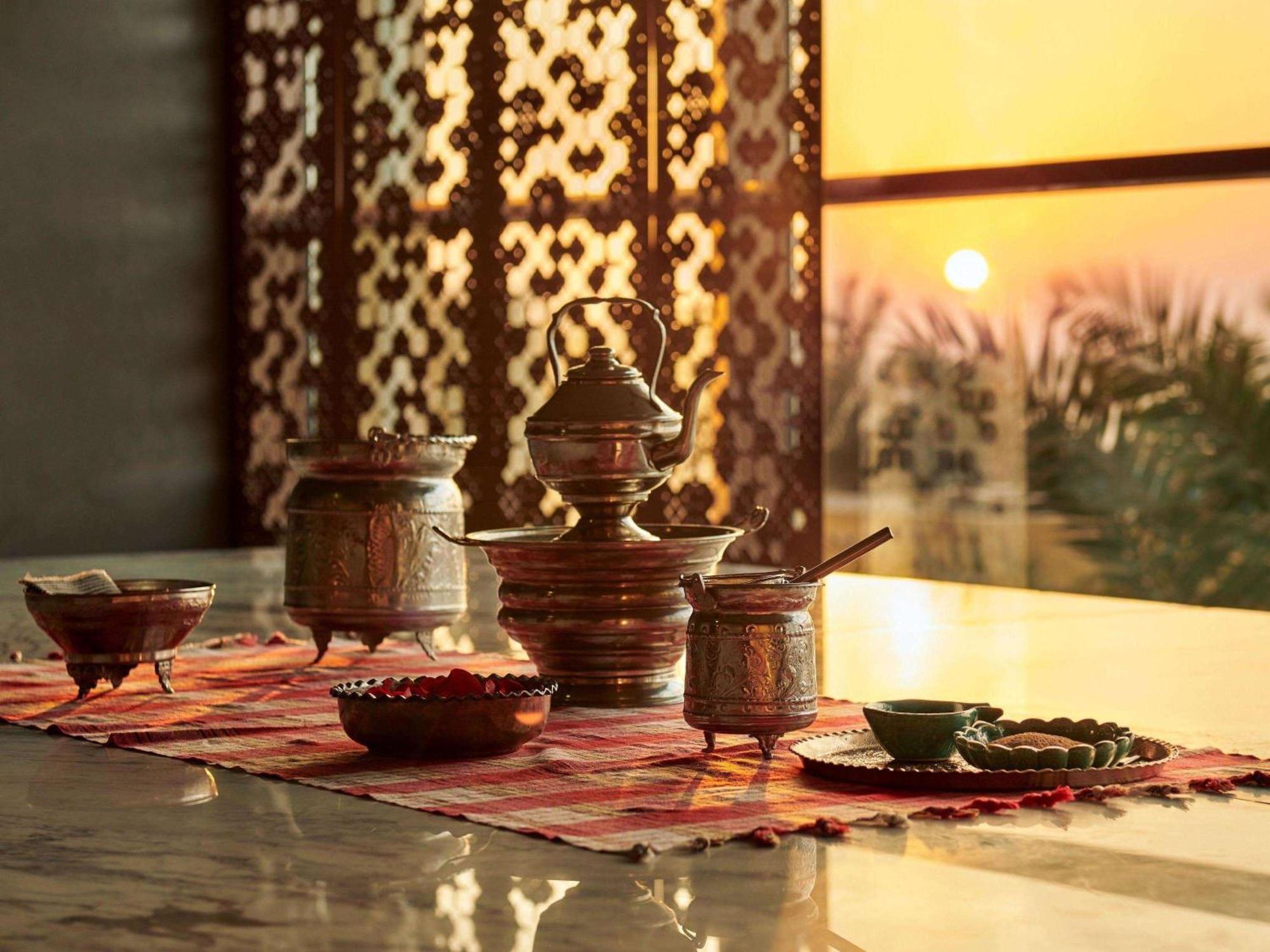 Fairmont Ajman Hotel Ngoại thất bức ảnh A traditional Moroccan tea set