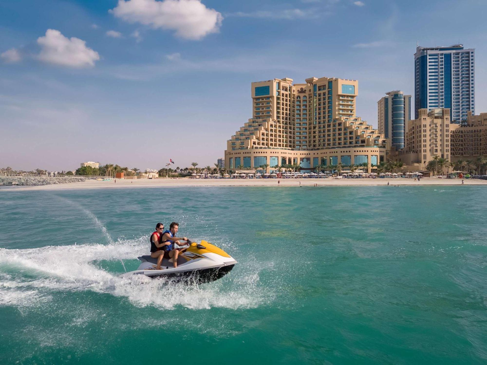 Fairmont Ajman Hotel Ngoại thất bức ảnh The Jumeirah Beach Hotel